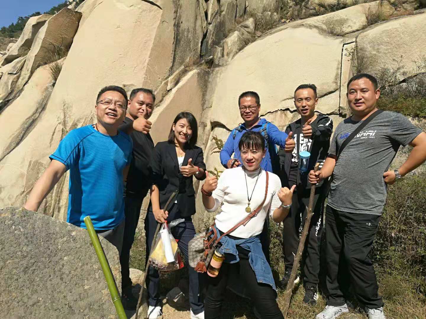 豐源機(jī)械羅茨風(fēng)機(jī)廠家優(yōu)秀員工多彩沂水行